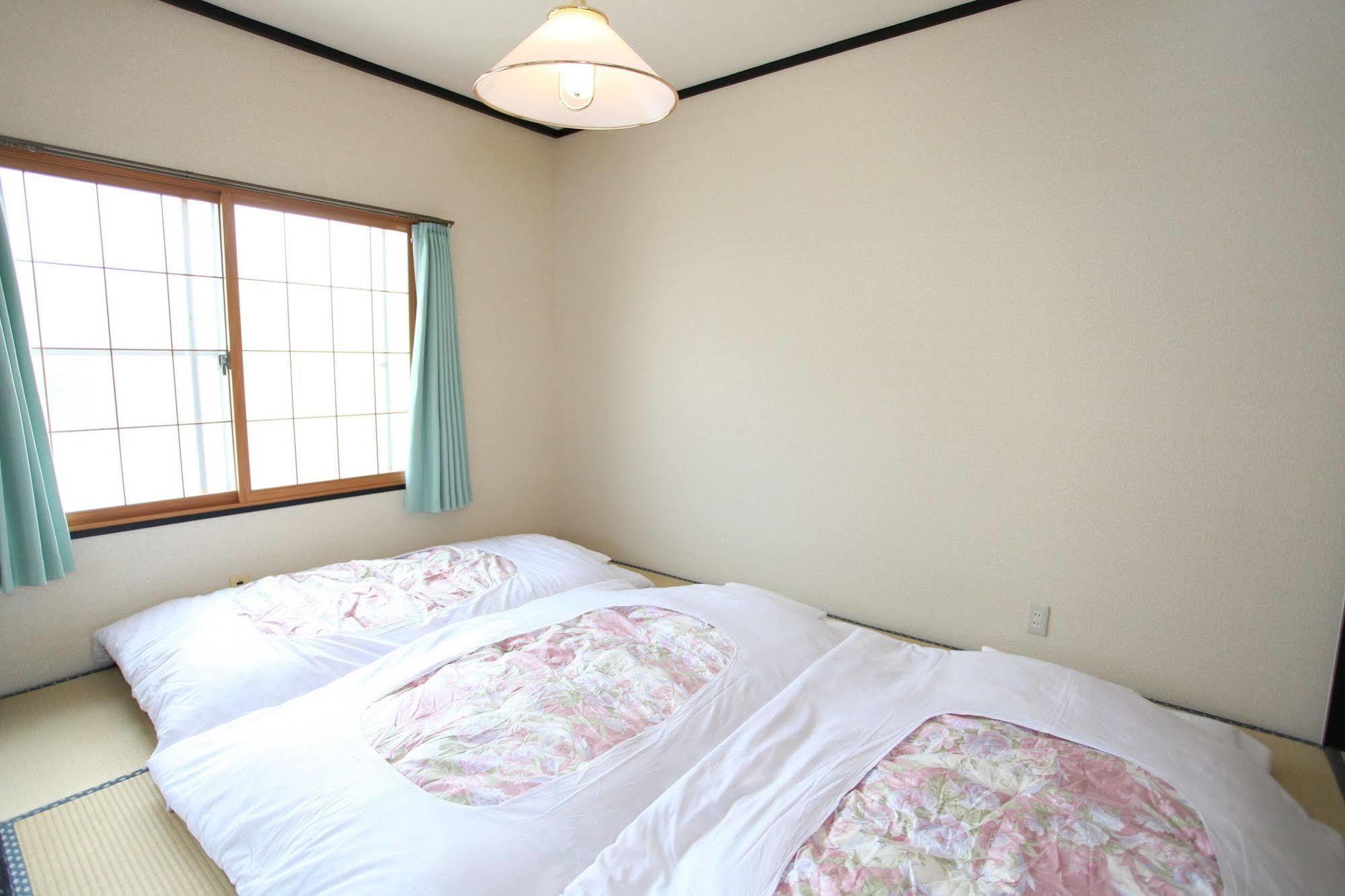 Fujiyama Base Bed & Breakfast Fujiyoshida Eksteriør bilde