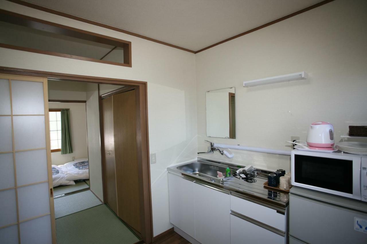 Fujiyama Base Bed & Breakfast Fujiyoshida Eksteriør bilde