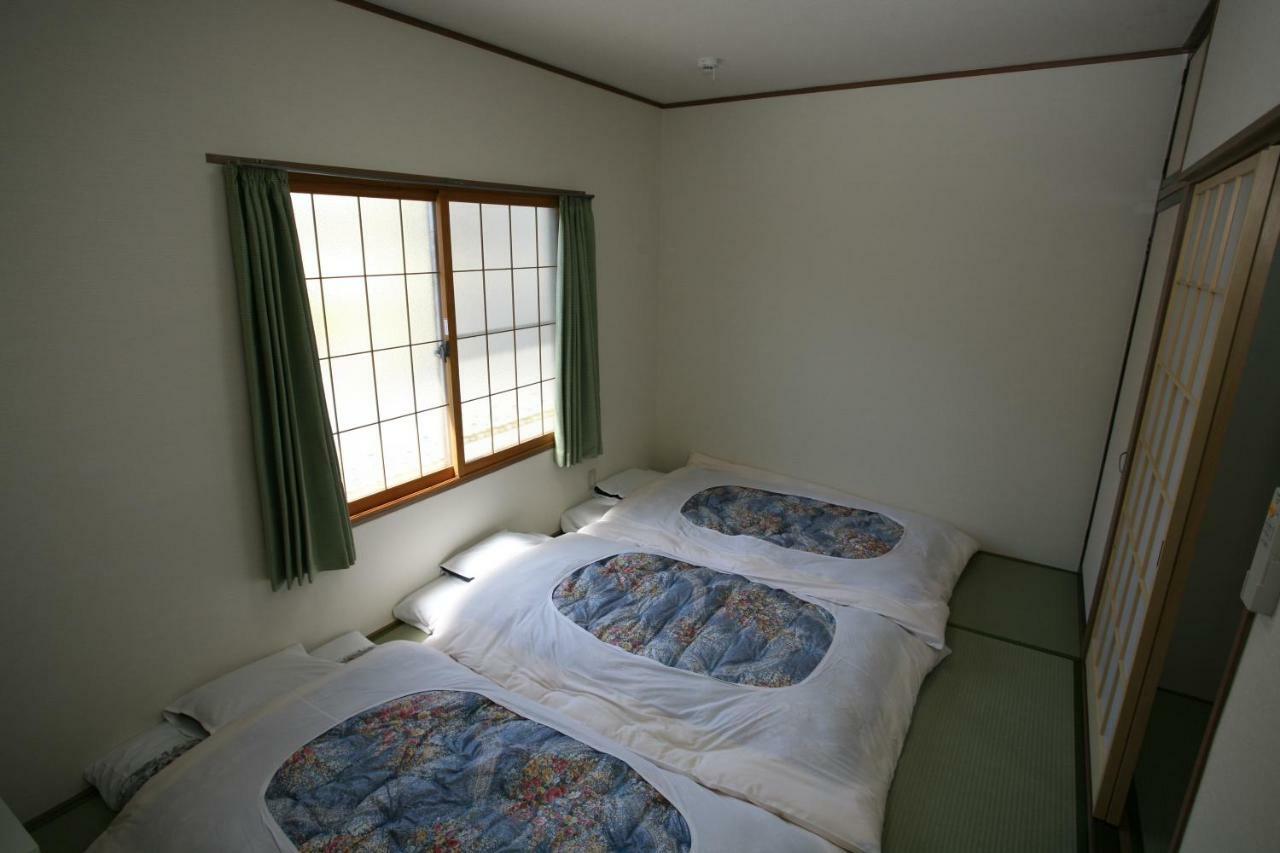 Fujiyama Base Bed & Breakfast Fujiyoshida Eksteriør bilde
